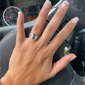 Authentic David Yurman size 6… 925 sterling silver.